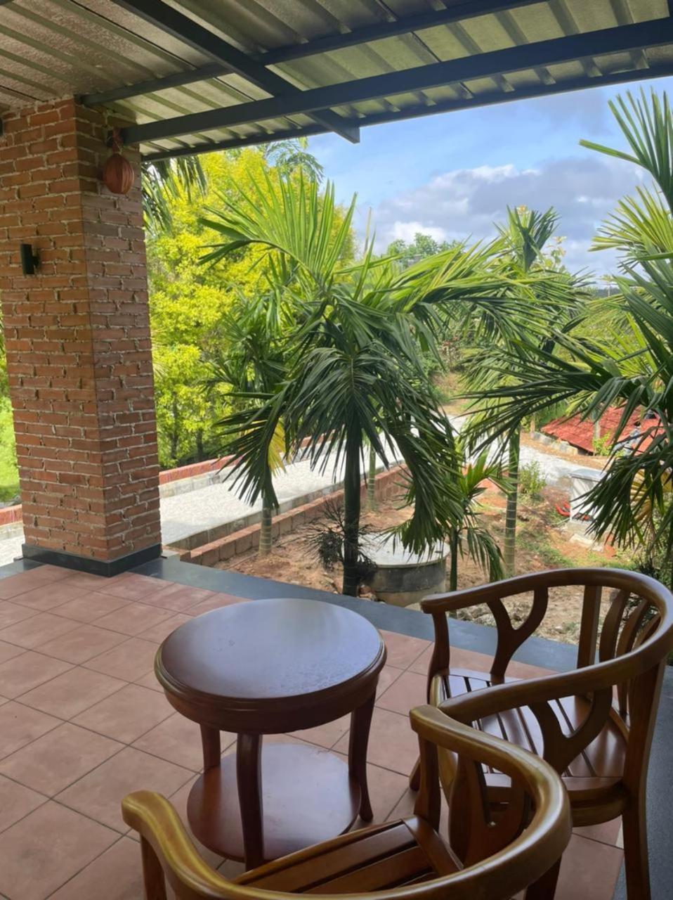 Biranji Aqua Retreat Hotel Chikmagalūr Екстериор снимка