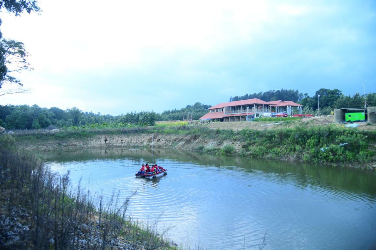 Biranji Aqua Retreat Hotel Chikmagalūr Екстериор снимка